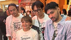 Refal Hady Belajar Jadi Anak Pertama dalam Film “<i>Jangan Buang Ibu</i>”