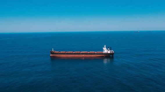 Iran Izinkan Tanker Minyak Irak Lewati Selat Hormuz
