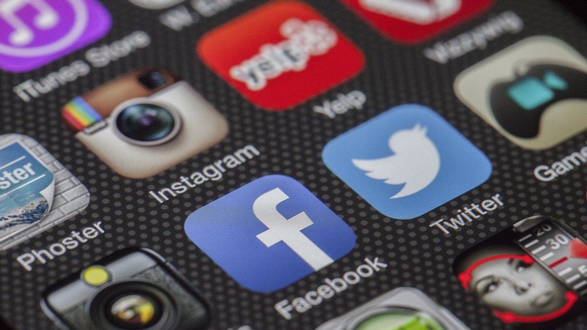Social Media Becomes Medan For Impulsivity