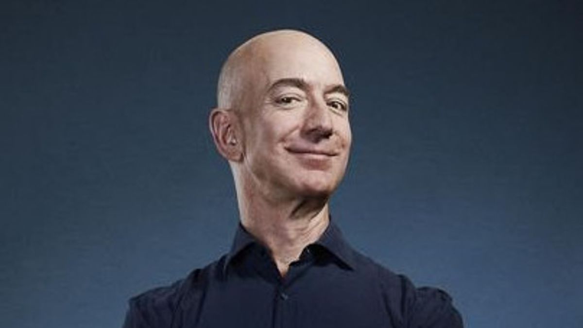Billionaire Jeff Bezos' Petition Rejects Return To Earth Reaches 41K Signatures