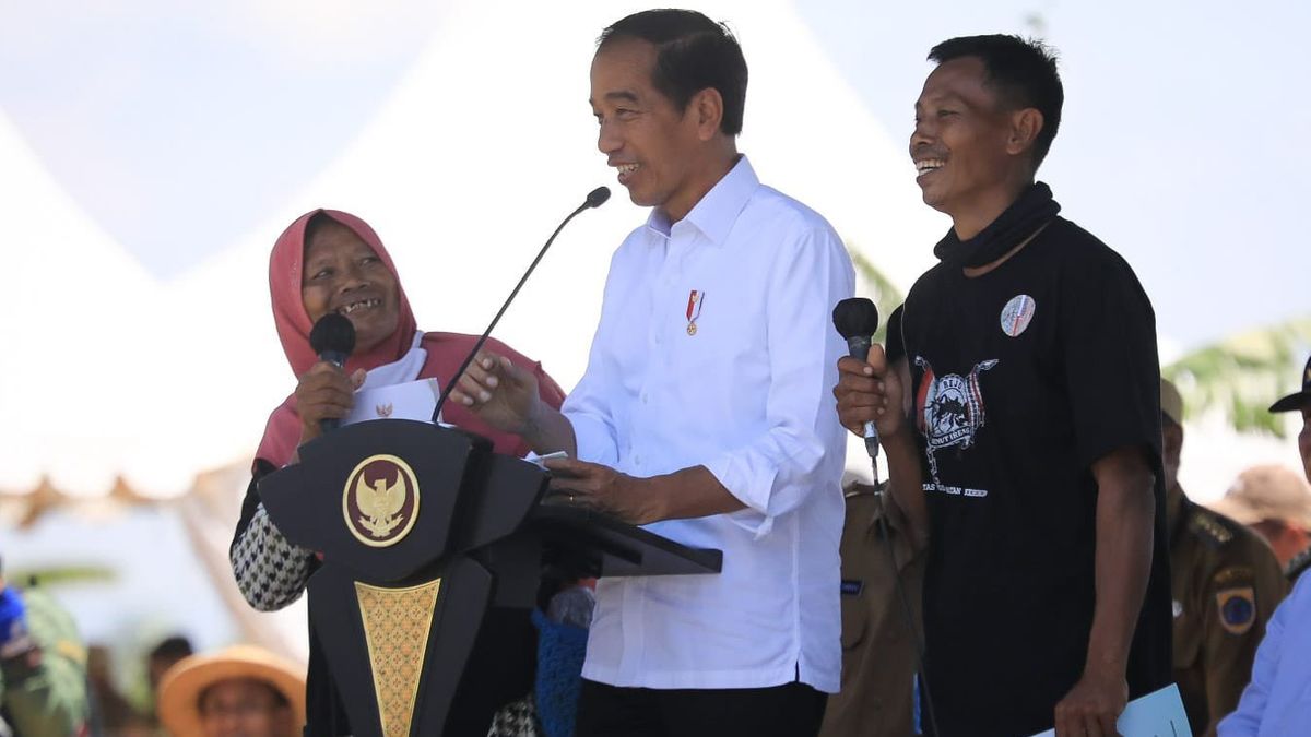 Tanam Serempak Pohon Mangga di Blora, Petani ke Jokowi: Harapannya Pupuk Bisa Standar Harganya