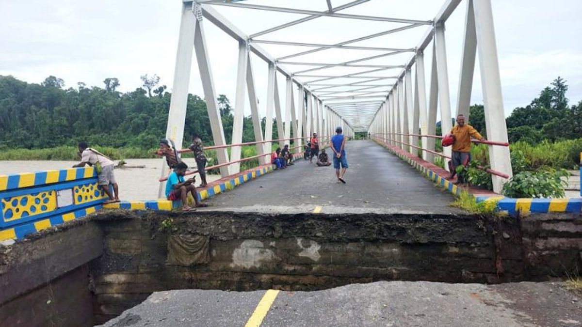  Dihantam Banjir, Jembatan di Jalur Trans Papua Barat-Papua Barat Daya Terbelah