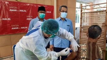 Alhamdulillah, Bantul Elderly Hajj Pilgrims Start Vaccinating COVID-19