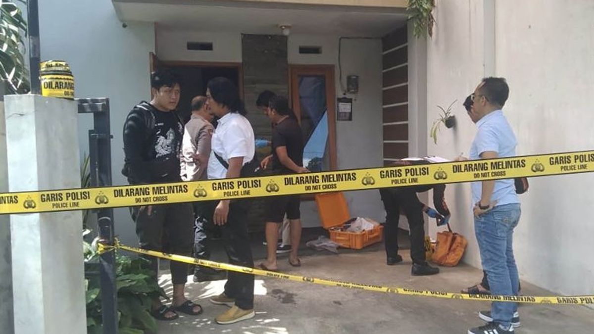 In Debt Allegedly One Family Motive In Malang Suicide