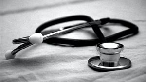 IDI Imbau Masyarakat Tak Beli Obat Mandiri Tanpa Resep Dokter