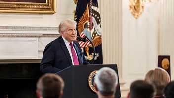 イランは依然として米国の提案を検討しており、トランプ氏は合意が達成可能だが、失敗した場合には爆撃を続ける準備ができていると主張