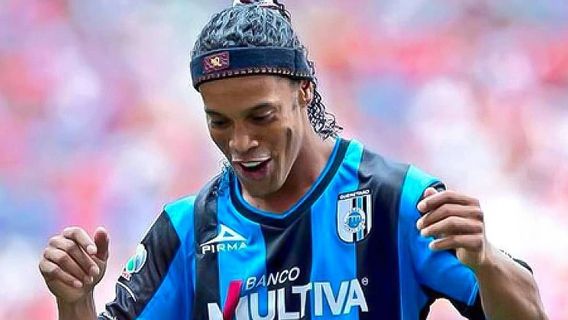 Sejak Kematian Ibunya, Ronaldinho Doyan Pesta Sambil Teler Vodka, Wiski dan Gin