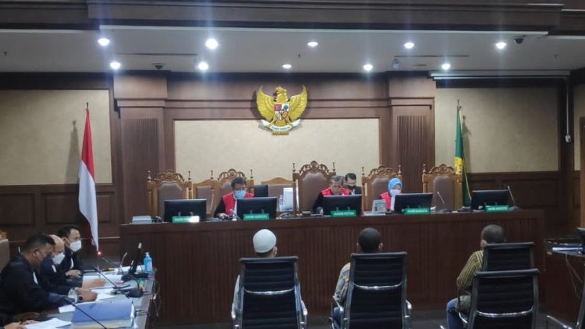 Swearing In Front Of A Judge, The Regent Of Langkat Terbit Warin Angin Denies Receiving A Complaint From The Head Of Education And Culture Office Regarding The Project Auction