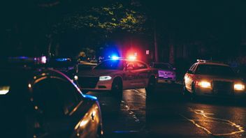 シリア難民の首の刺し傷 ゲガラ彼の妻ケセンゴル、英国のティーンエイジャーは終身刑を宣告されました