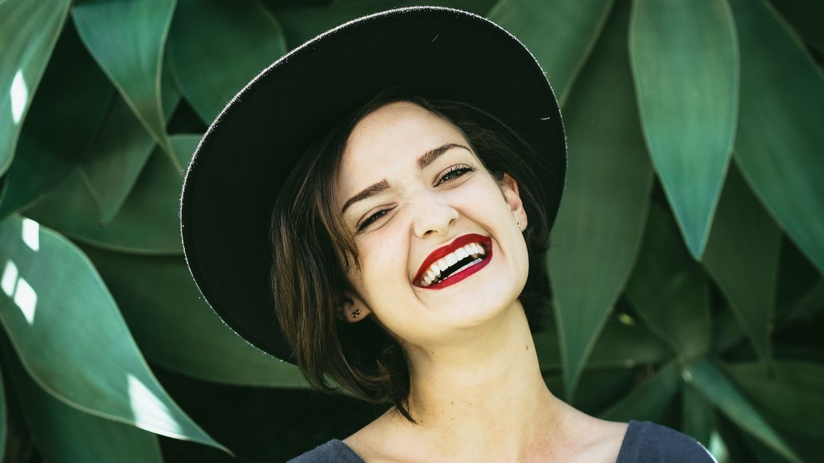5 Jenis Senyuman yang Perlu Dikenali Supaya Tidak Salah Paham dan Baper