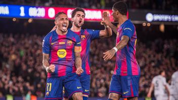 拉菲尼亚进球，巴塞罗那以7分领先皇家马德里