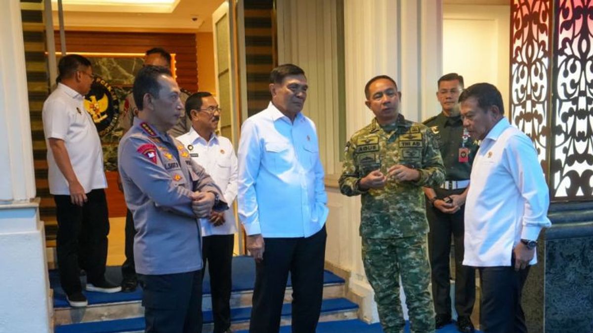    Menko Polkam Kumpulkan Kapolri, Panglima hingga KaBIN, Minta Penanganan Bencana Cepat-Terukur