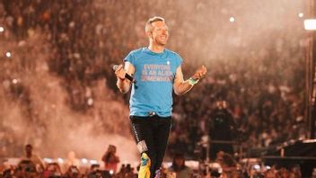 Use Of Battery And Recycled Steel Stages: Coldplay's Commitment To Environmentally Friendly Aspects