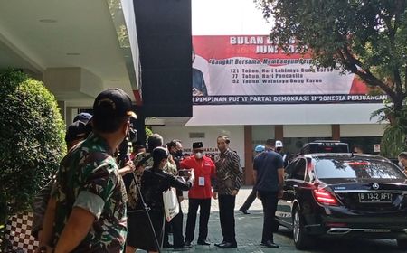 Bakal Beri Sambutan, Jokowi Tiba di Rakernas PDIP