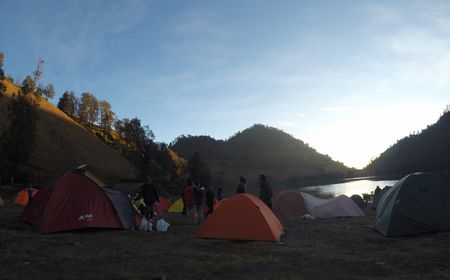 Gunung Semeru Masih Level III, Masyarakat Diminta Tidak Beraktivitas Radius 5 Km dari Kawah