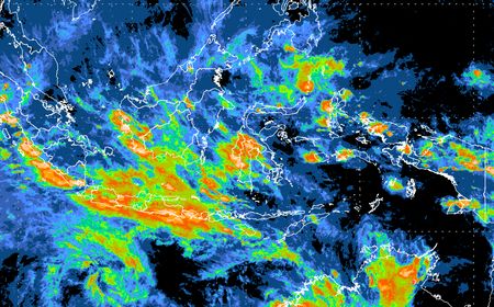 Hari Ini 16 Provinsi Berpotensi Hujan Lebat Disertai Kilat, Jakarta Berawan