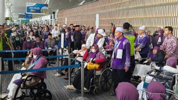 Saudia Airlines Passenger Hajj Pilgrims Fly To Jakarta After Bomb Threats Confirmed Hoax