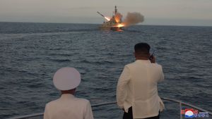 Latihan Perang AS-Korsel Dimulai Hari Ini, Pemimpin Korut Kim Jong-un Tinjau Peluncuran Rudal Jelajah Naik Kapal Perang