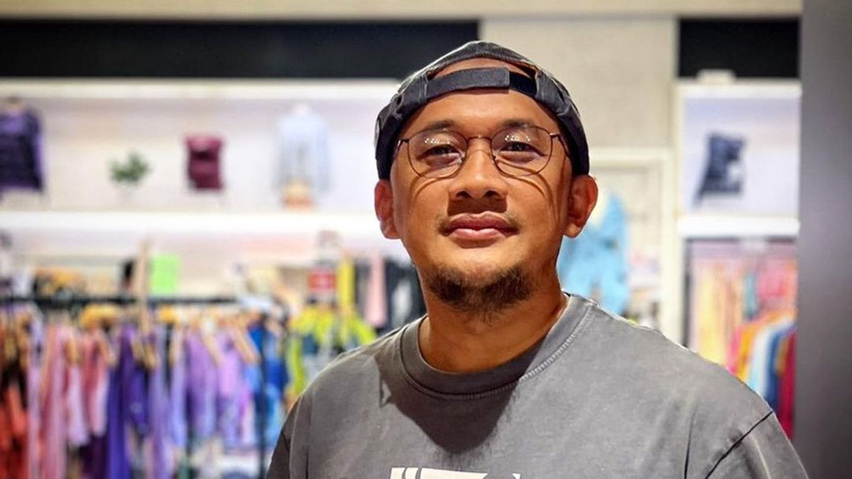 Foot Must Be Operated After Being Hit By A Motorbike, Hanung Bramantyo Pasrah