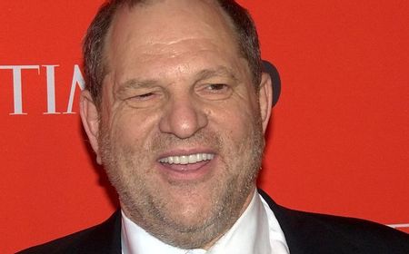 Coki Betul soal Kebesaran Harvey Weinstein, Tapi Hollywood Pun Tak Segitunya Meromantisasi Karya Si Pemerkosa