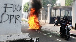 Anggota DPR Asyik Joget Seusai Sidang Mencerminkan Kaum Tone Deaf, Politik Kian Jauh dari Realitas Sosial