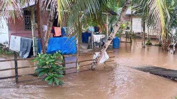 洪水淹没了Simeulue Timur Aceh的52人房屋，198人受到影响