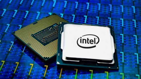 Intel Showcases Core I9-12900K With 16 Cores, Competes With AMD Ryzen 9 5950X Performance!