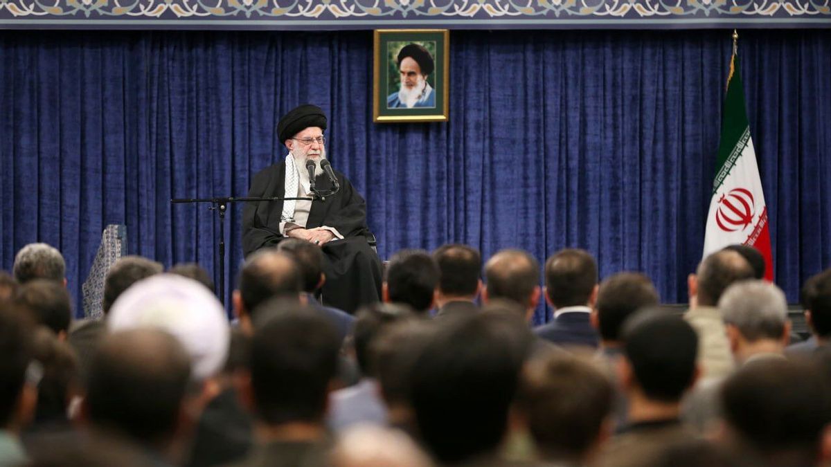 Ayatollah Khamenei Says Iran Will Destroy US Mercenaries