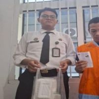 Diselipkan di Makanan, HP Diselundupkan ke Lapas Tulungagung!