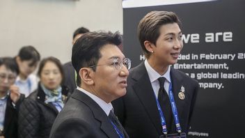 الشرطة تقدم بطلب لاعتقال بانغ سي هيوك، رئيس وكالة BTS