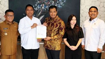 Hipmi Banten يدعم Ade Jona Prasetyo، ويشجع الشركات الصغيرة والمتوسطة على الارتفاع إلى الدرجة الأولى واختراق الأسواق العالمية