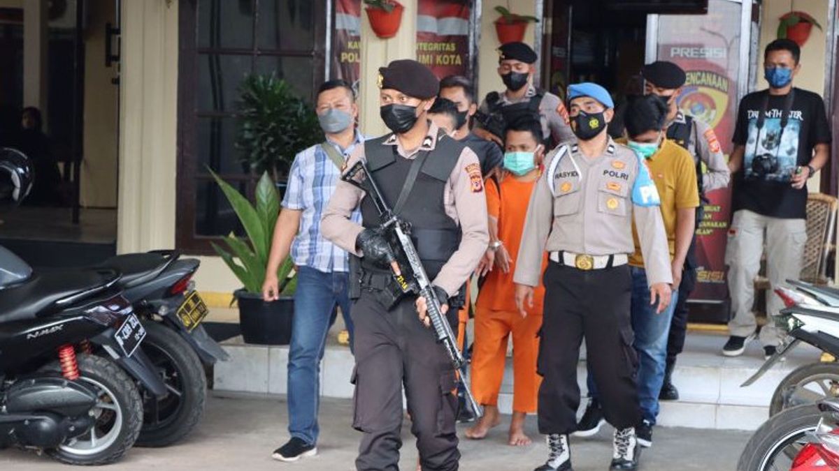 Minimarket Employees Perpetrators Of Robbery In Front Of The Baros Sukabumi Police Station Arrested By Police, At First Pretending To Be Victims