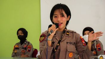 These Beautiful Policewomen Want High School Students In Central Java To Wisely Respond To Negative Content On Social Media