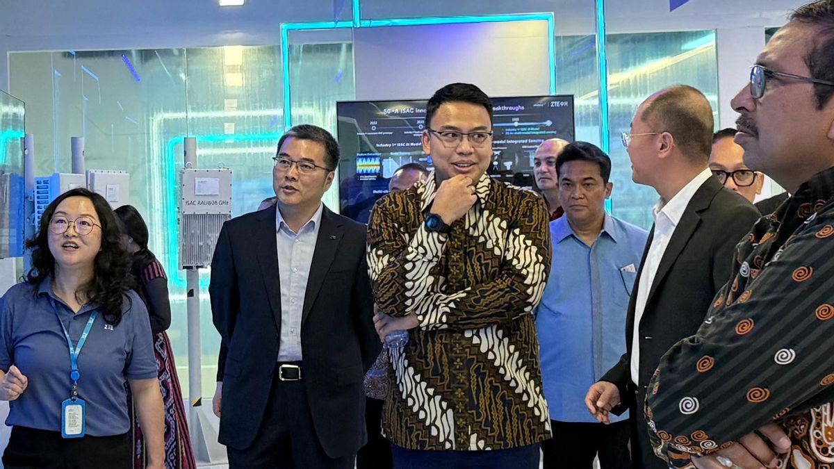 Komdigi Invites Global Technology Companies To Build Research And Development Centers In Indonesia