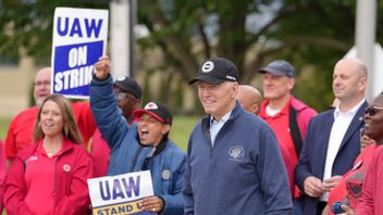Elon Musk: If You Fulfill UAW's Demands, You Will Bankrupt