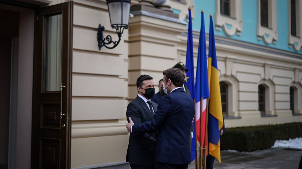 Presiden Macron Sebut Vladimir Putin dan Volodymyr Zelenskiy Berkomitmen pada Prinsip Perjanjian Damai 2014