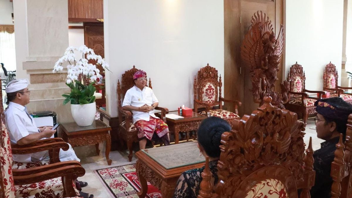 Governor Koster Donated Building Assets To Bawaslu Bali