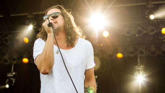 Candlebox Lepas Lagu Protes Ikonik Milik Buffalo Springfield, <i>For What It's Worth</i>