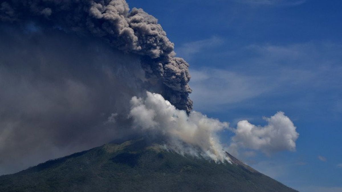 ESDM：Ili Lewotolokの噴火は、他の火山とは何の関係もありません