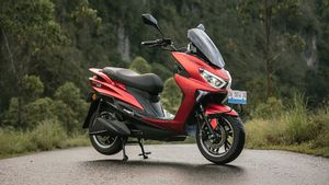 d'une moto électrique, ce qui est le début de l'année, c'est le bon moment pour acheter des motos électriques, ce qui rend les prix plus chers jusqu'à présent