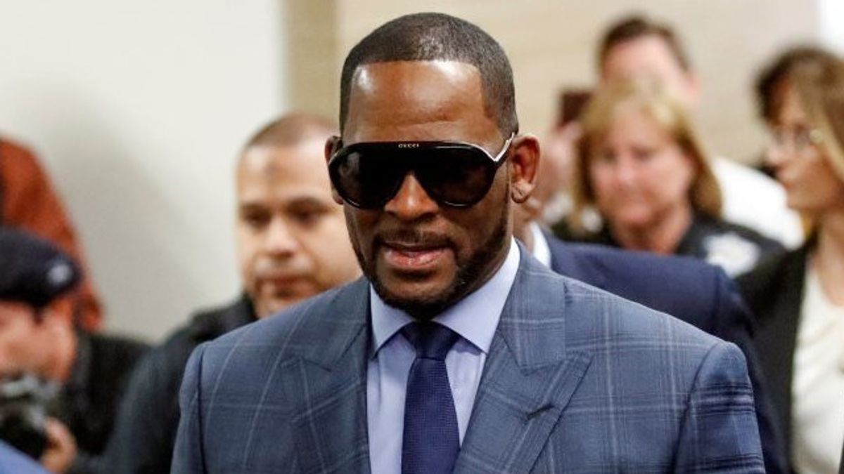Evidently Trap Girl In Sexual Harassment Network, Singer R Kelly Sentenced To 30 Years In Prison