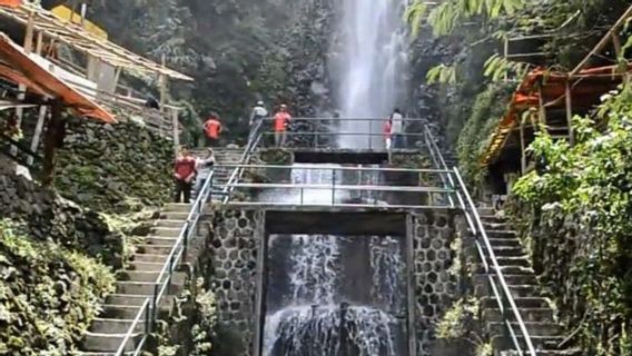 Wisatawan Tewas Tertimpa Batu di Air Terjun Tirtosari Magetan, Polisi Perketat Pengawasan