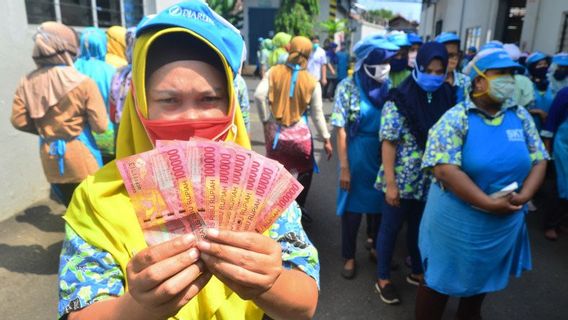 Kacau! UU Ciptaker Izinkan Pengusaha Pangkas Setengah Pesangon Jika Merasa Rugi