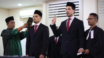 Thom Haye And Ragnar Oratmangoen Officially Become Indonesian Citizens