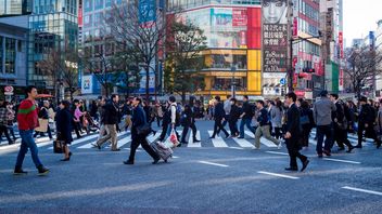المواليد في اليابان إلى أدنى مستوى قياسي جديد ، ومن المتوقع أن يعيد تطبيق المواعدة الحالة
