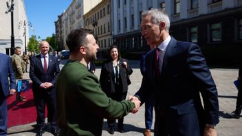 Jens Stoltenberg Calls Ukraine's Trust In NATO's Allies Swept Away Due To Arms Delivery Failure