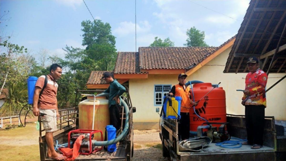 Desa di OKI Sumsel Sulap Mobil Jadi Armada Pemburu karhutla