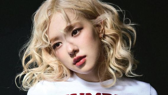 Rosé Ungkap Pandangannya Mengenai Sikap Seorang Idol dalam Budaya Penggemar K-Pop