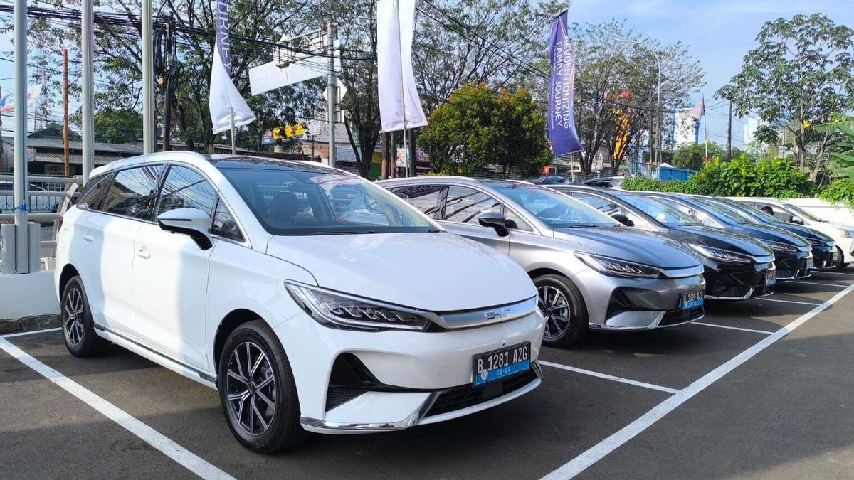 Usai Debut Global di Indonesia Juli Lalu, BYD M6 Resmi Masuk Thailand