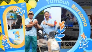 Rayakan HUT ke-11, Bank Mandiri Taspen Gelar Jalan Sehat bersama Nasabah di Surabaya